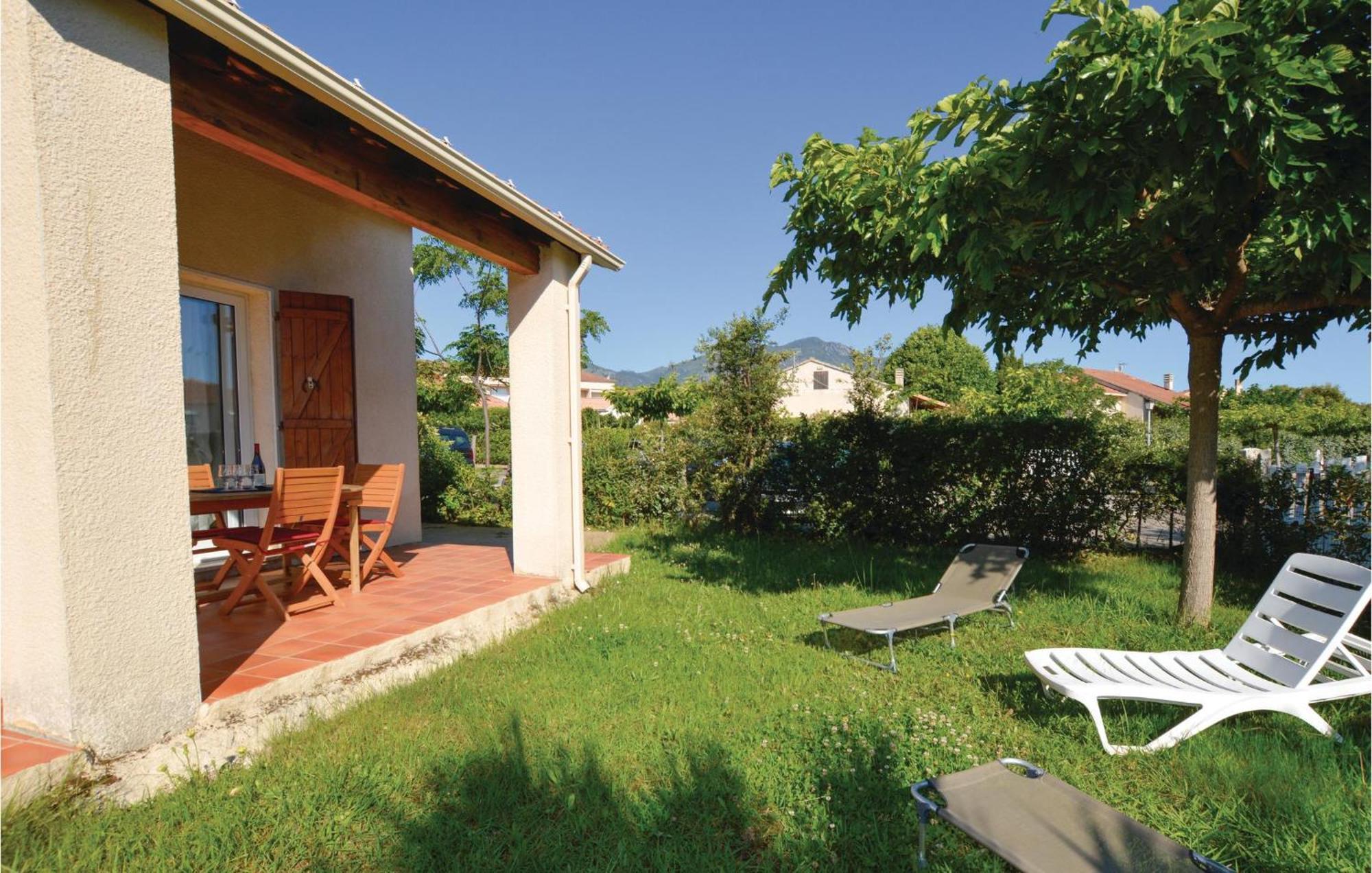 Stunning Home In Prunete With 3 Bedrooms, Wifi And Outdoor Swimming Pool Buitenkant foto